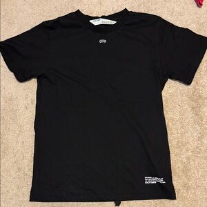 Off-White Kiss Tee